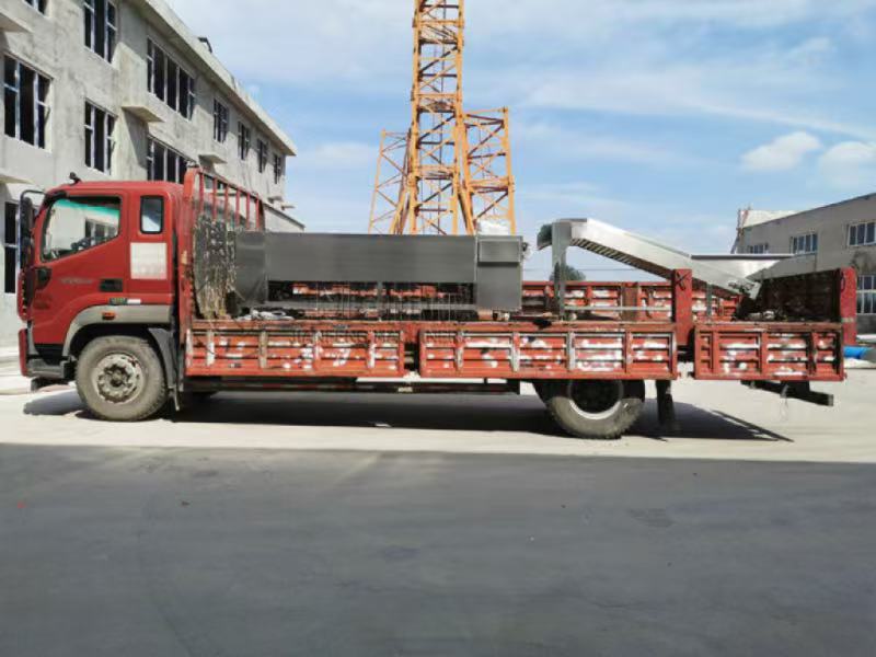 广西北流市果蔬加工迎来新装备:滚杠式分级机成功交付